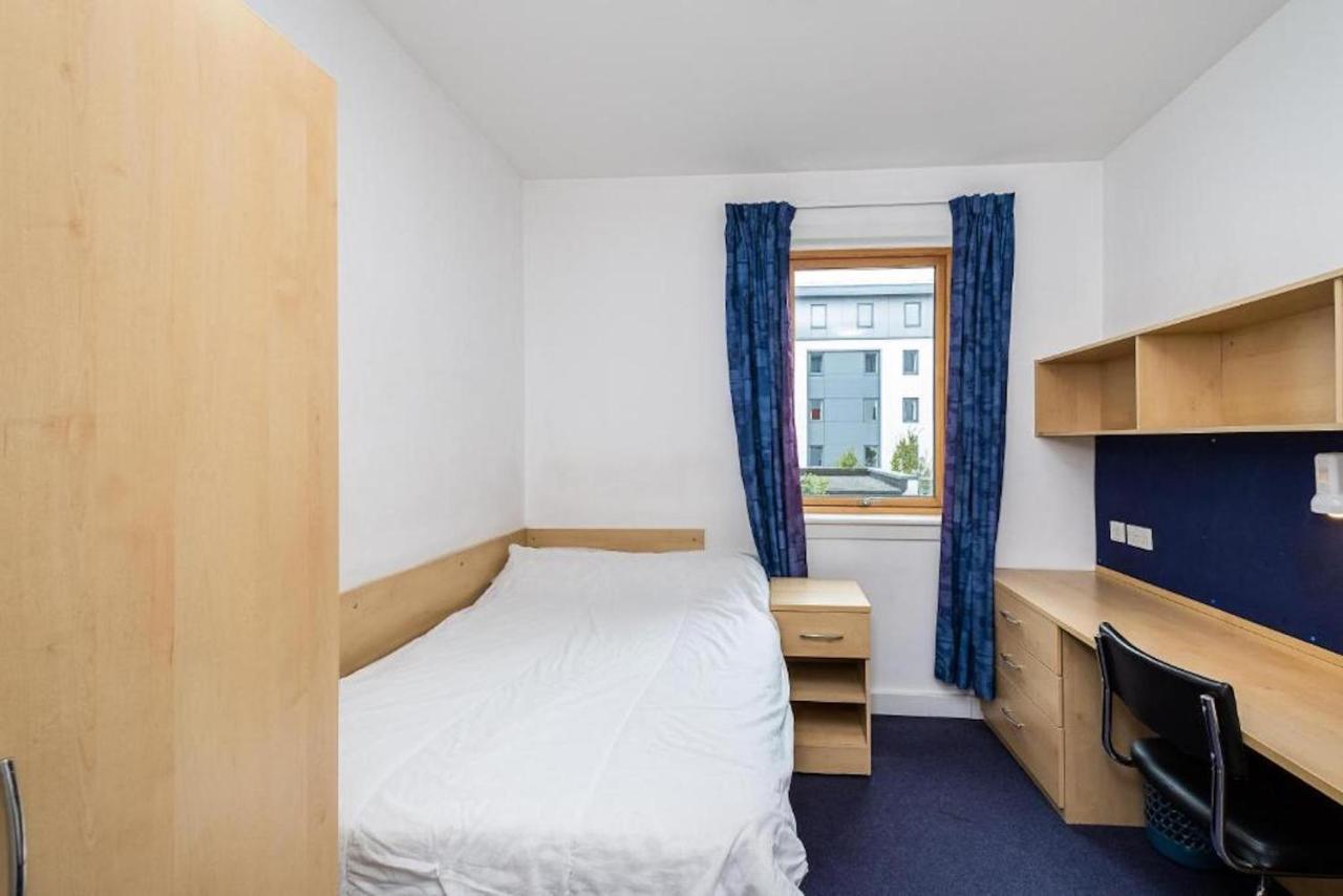 En Suite Rooms, Gillingham - Sk Exterior photo